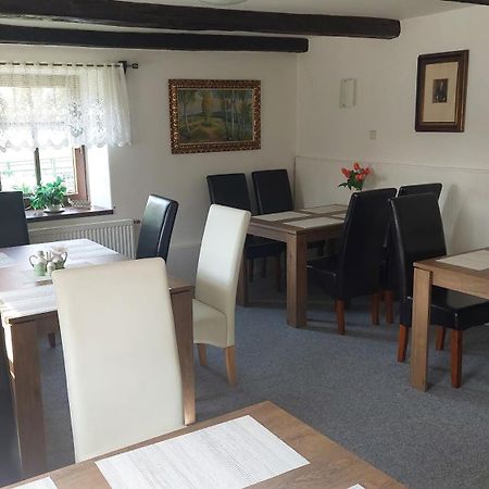 Penzion A Restaurace U Strnada Klatovy Exterior foto
